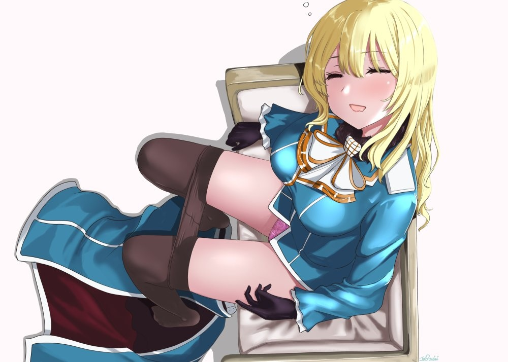 Result /files/16092_1girl_atago_(kancolle)_black_gloves_blonde_hair_blush.png