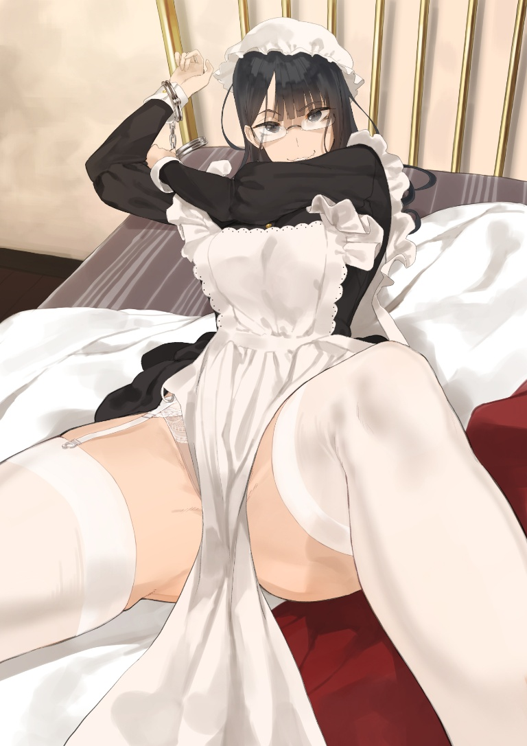 /files/16071_1girl_apron_bed_black_dress_black_eyes.png