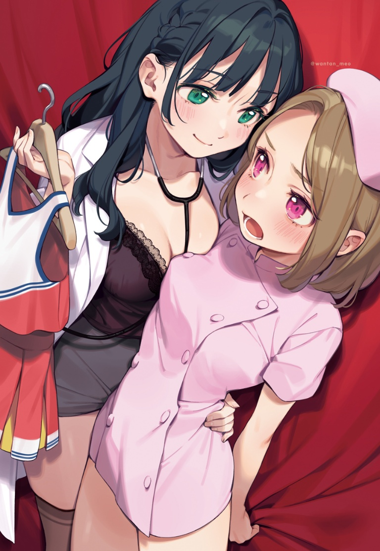 /files/15855_2girls_arm_around_waist_asymmetrical_docking_black_hair_breast_press.png