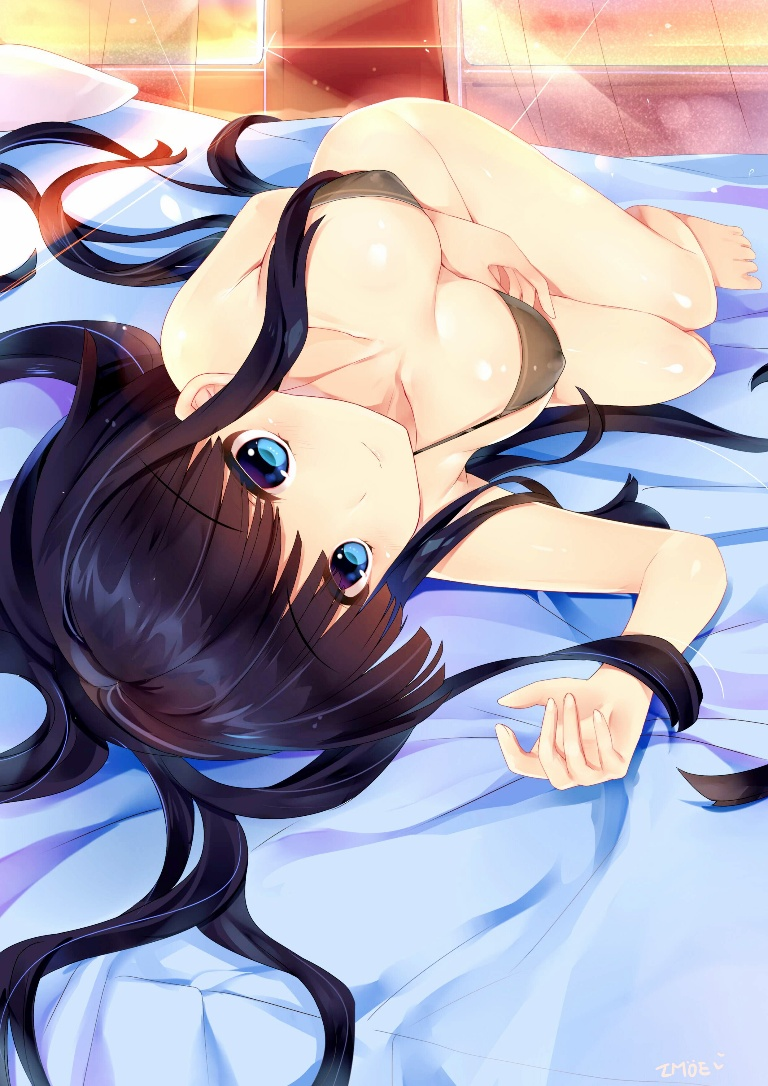 /files/07581_1girl_bare_hips_black_bra_black_hair_blue_eyes.png