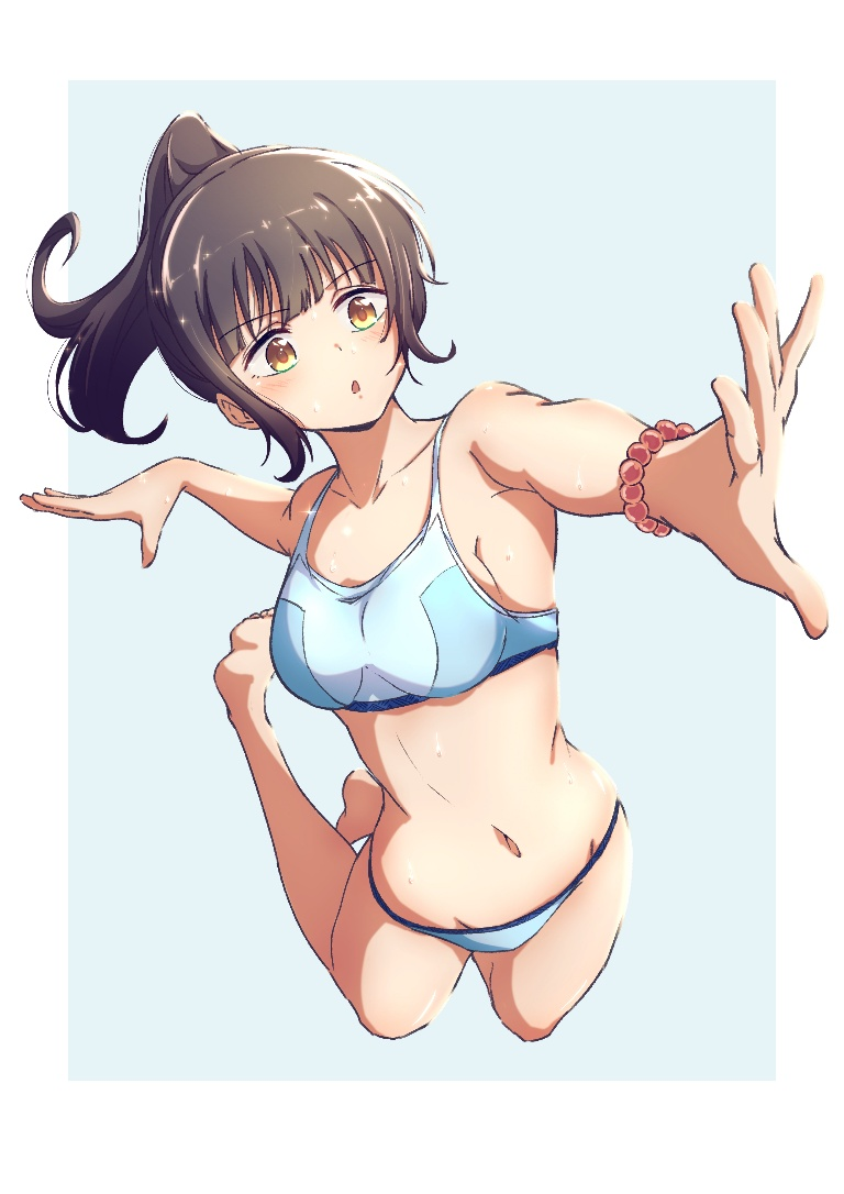 /files/08919_1girl__o_armpits_bangs_barefoot.png