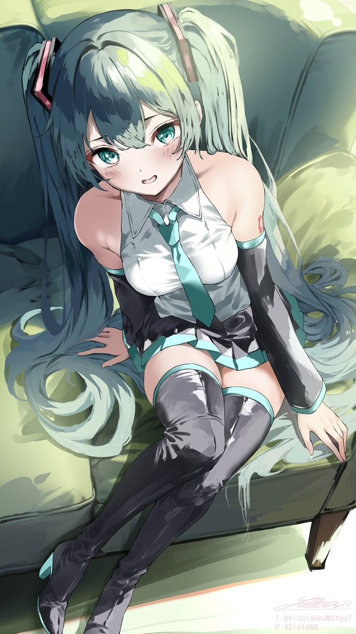 /files/01434_1girl_aqua_eyes_aqua_hair_aqua_necktie_arm_tattoo.png