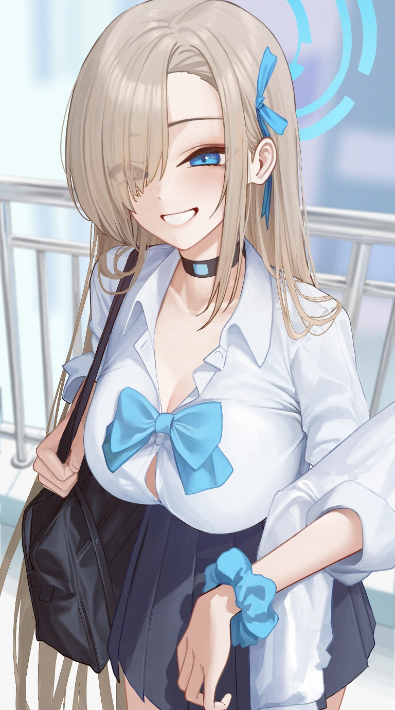 Result /files/18596_1girl_asuna_(blue_archive)_bag_black_choker_blonde_hair.png