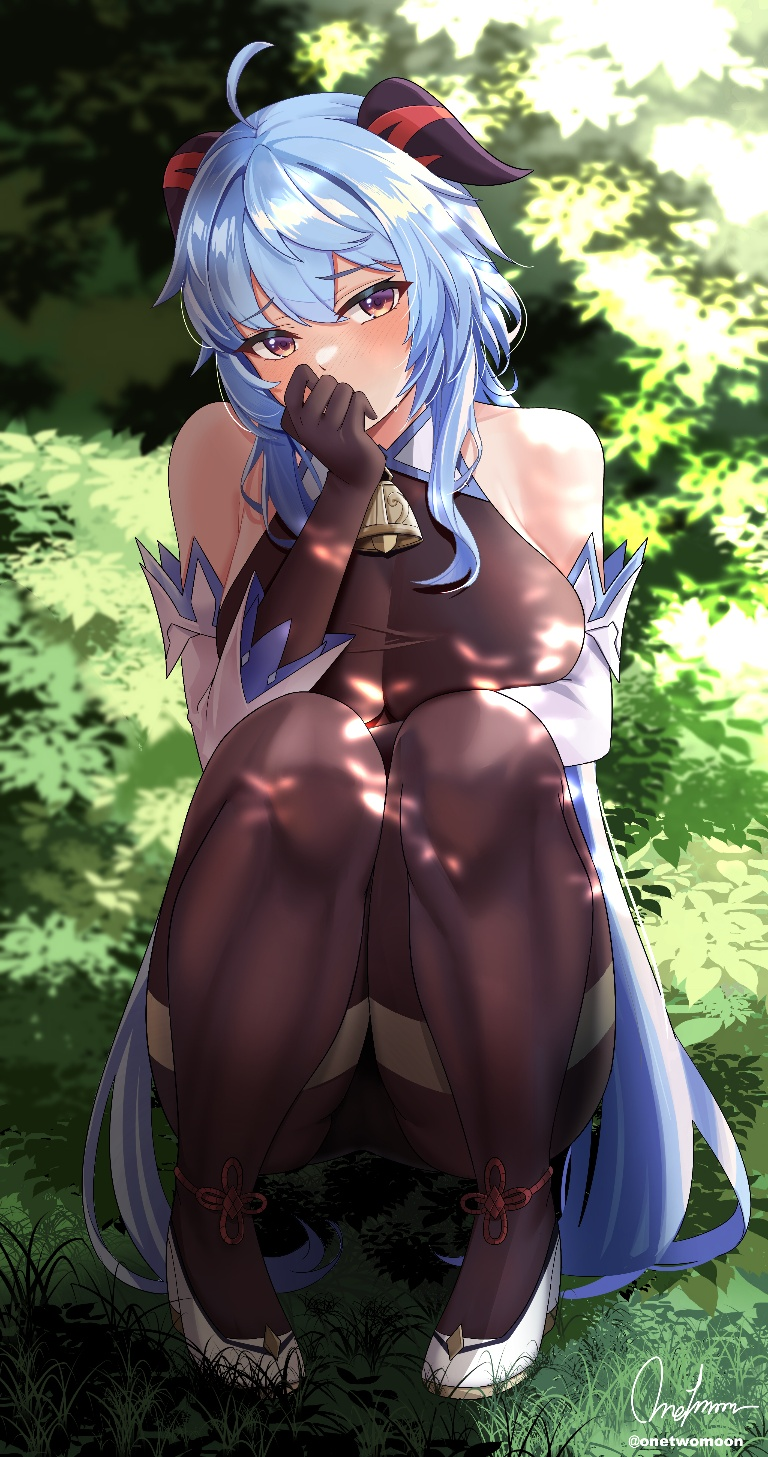 /files/12755_1girl_ahoge_bare_shoulders_bell_blue_hair.png